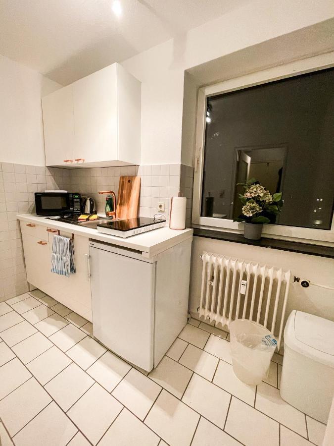 Apartment Fuer 3 Gaeste Kostenlose Parkplaetze Und Lift Hannover Bagian luar foto