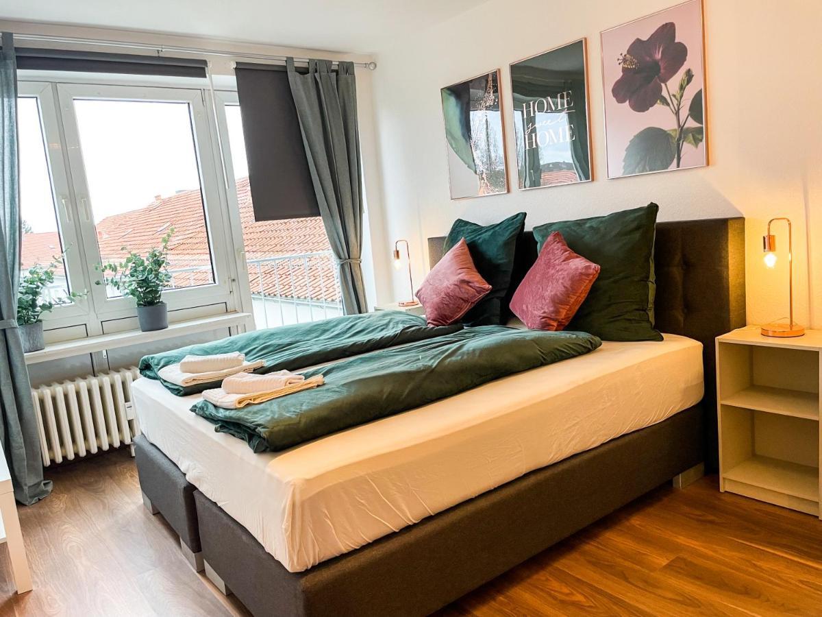 Apartment Fuer 3 Gaeste Kostenlose Parkplaetze Und Lift Hannover Bagian luar foto