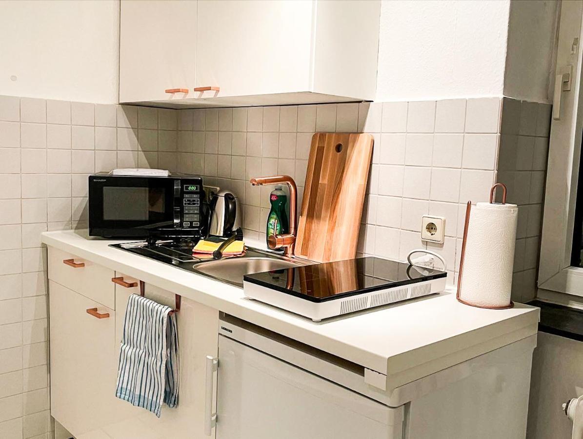 Apartment Fuer 3 Gaeste Kostenlose Parkplaetze Und Lift Hannover Bagian luar foto