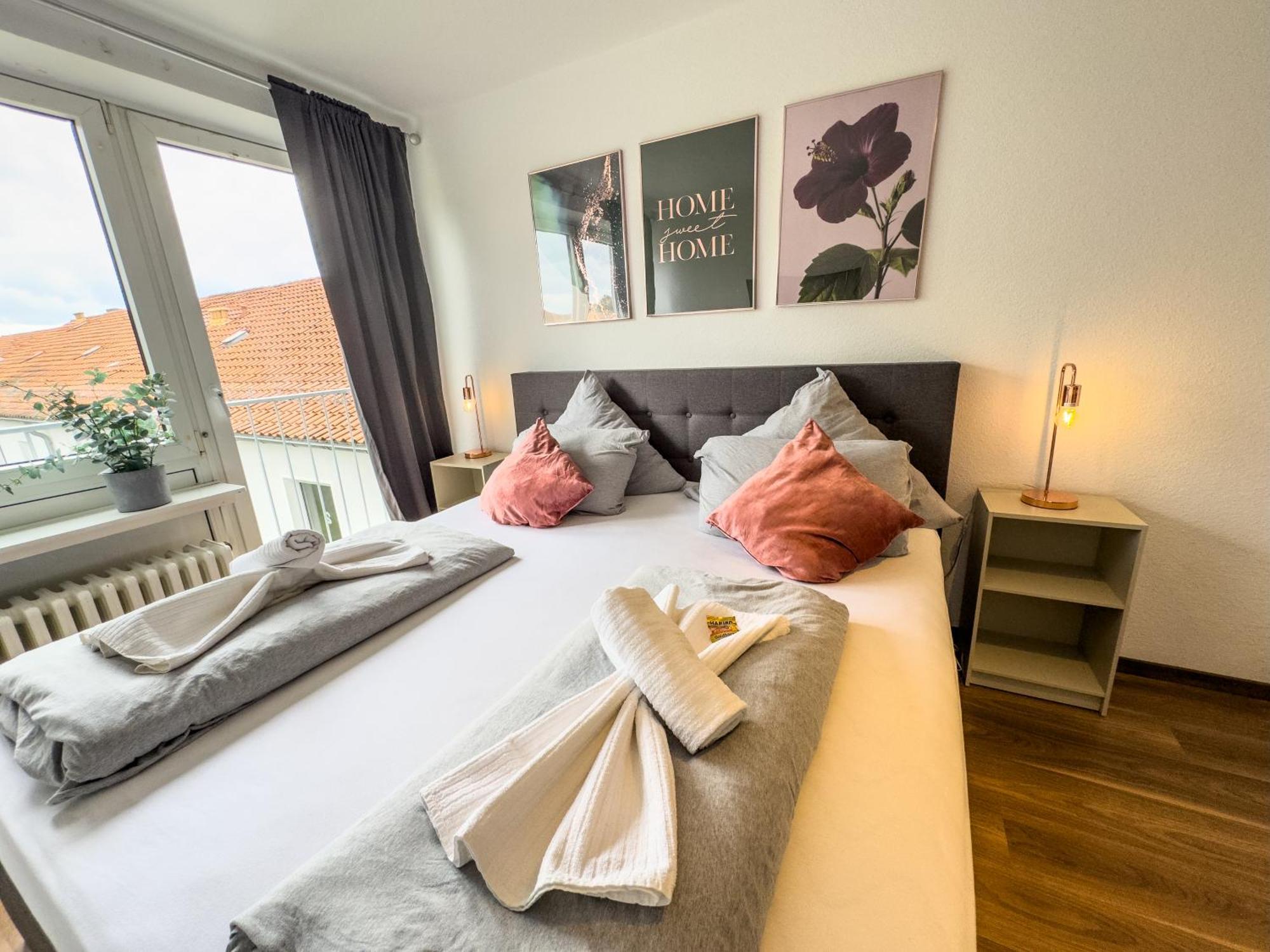 Apartment Fuer 3 Gaeste Kostenlose Parkplaetze Und Lift Hannover Bagian luar foto